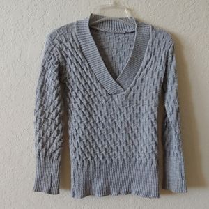 Women's sweater